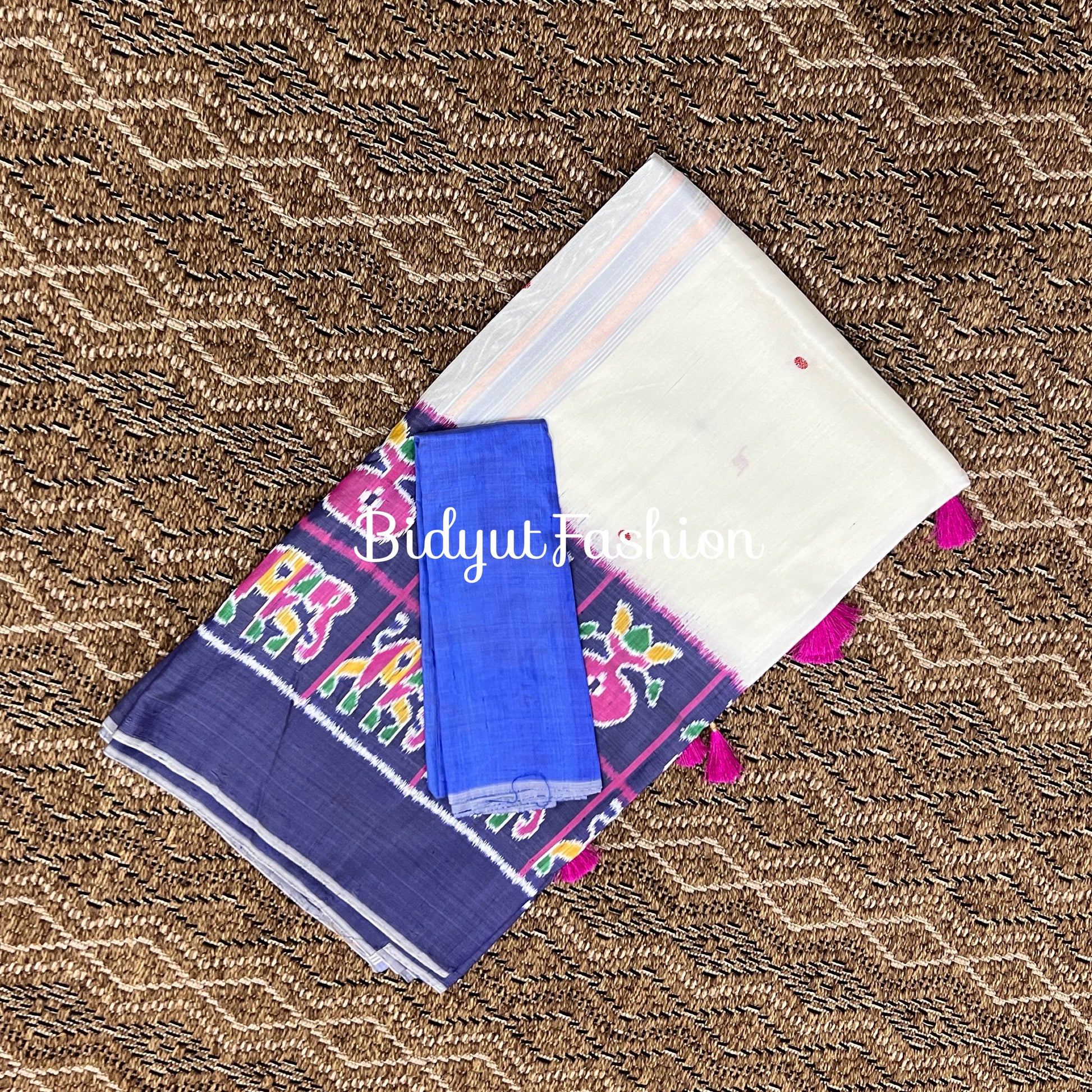 Exquisite White  Nabakothi | Nuapatna Ikat Khandua Sarees | Odisha Handloom Collection at Bidyut Fashion House - Bidyut Fashion