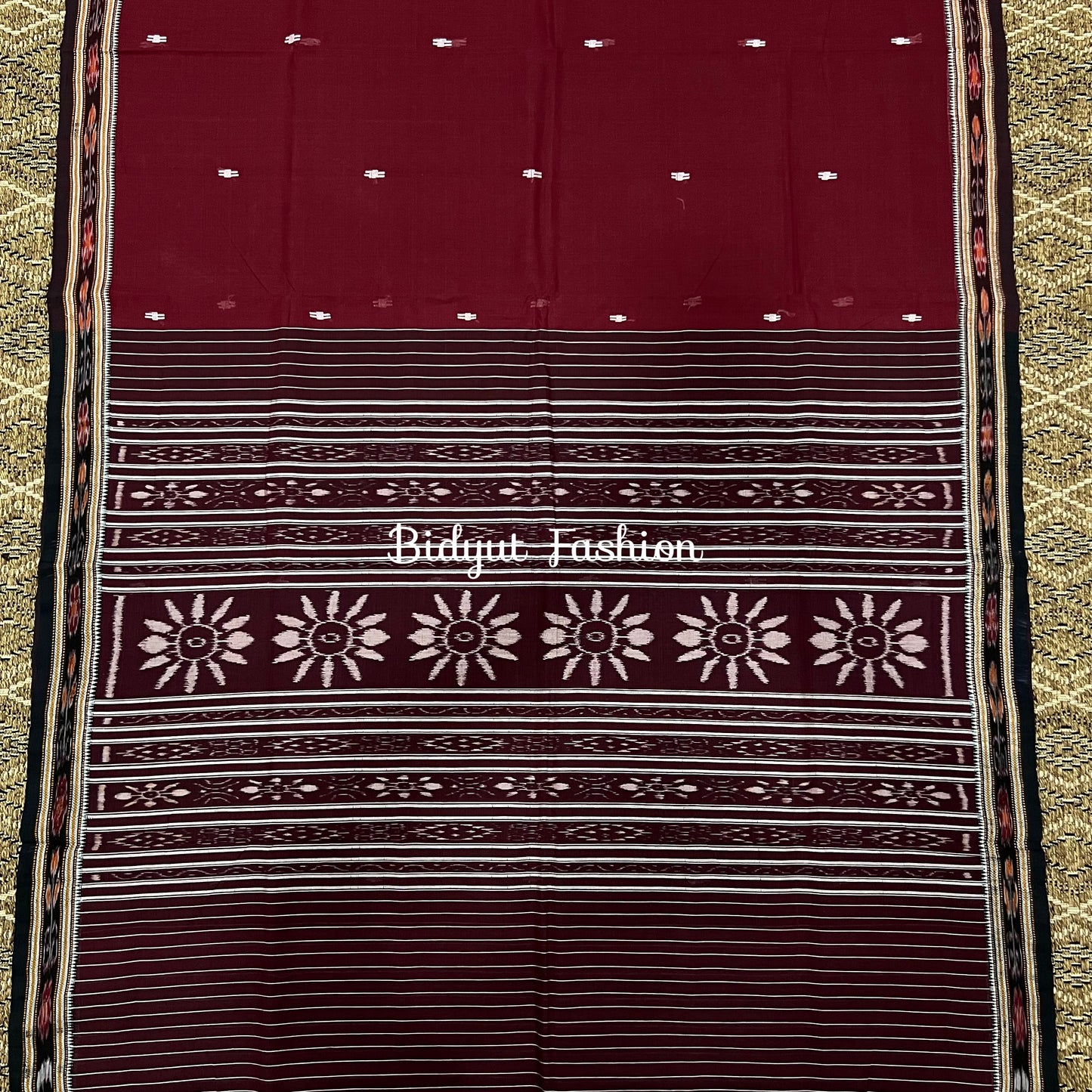 Exquisite Odisha Handloom Maroon color Suta Luga Ikat Cotton Saree - Unveiling the Artistry of Traditional Weaving - Bidyut Fashion