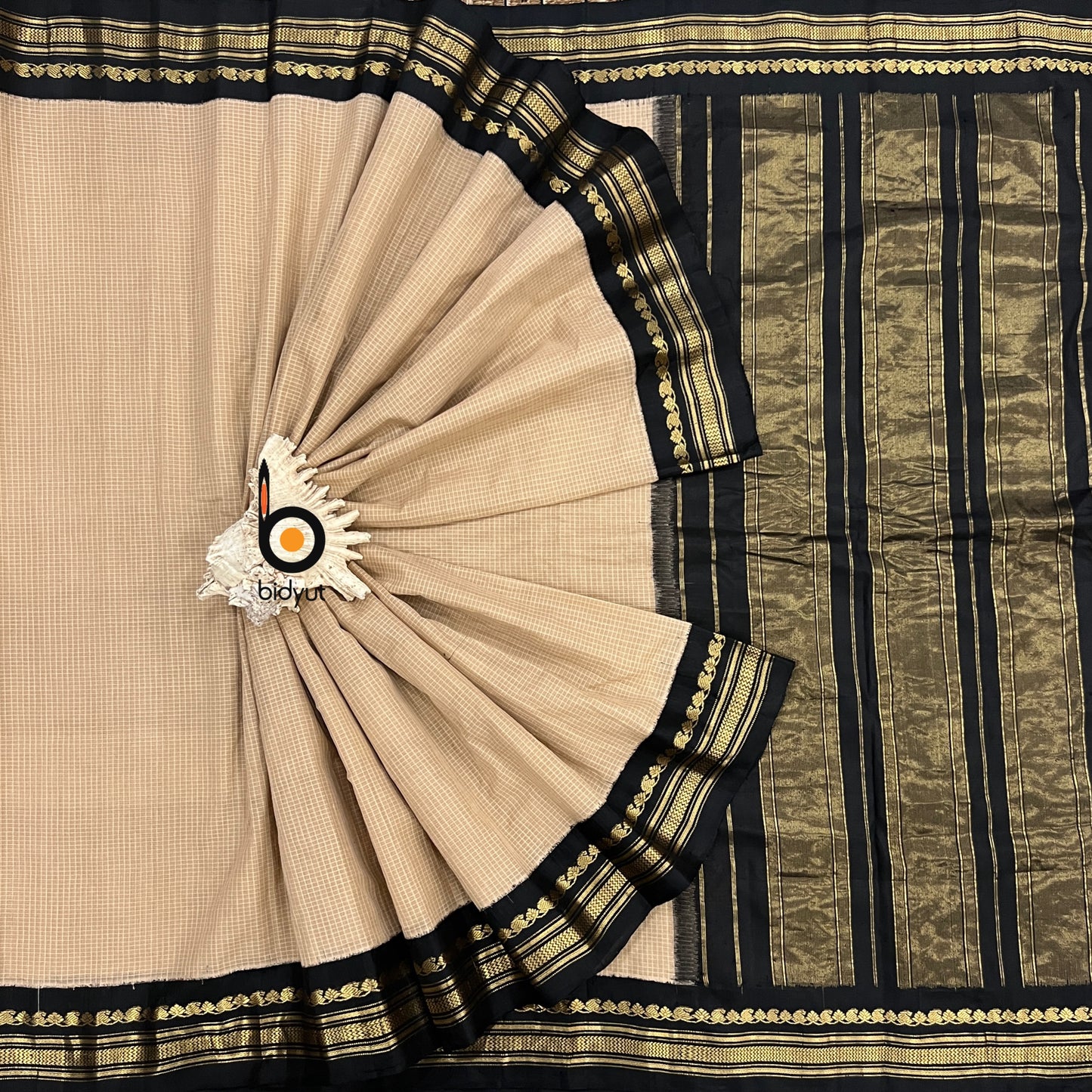 Gadwal handloom Saree - Beige color saree