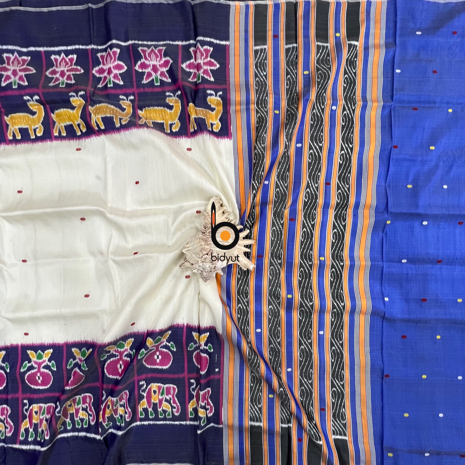 Exquisite White  Nabakothi | Nuapatna Ikat Khandua Sarees | Odisha Handloom Collection at Bidyut Fashion House - Bidyut Fashion