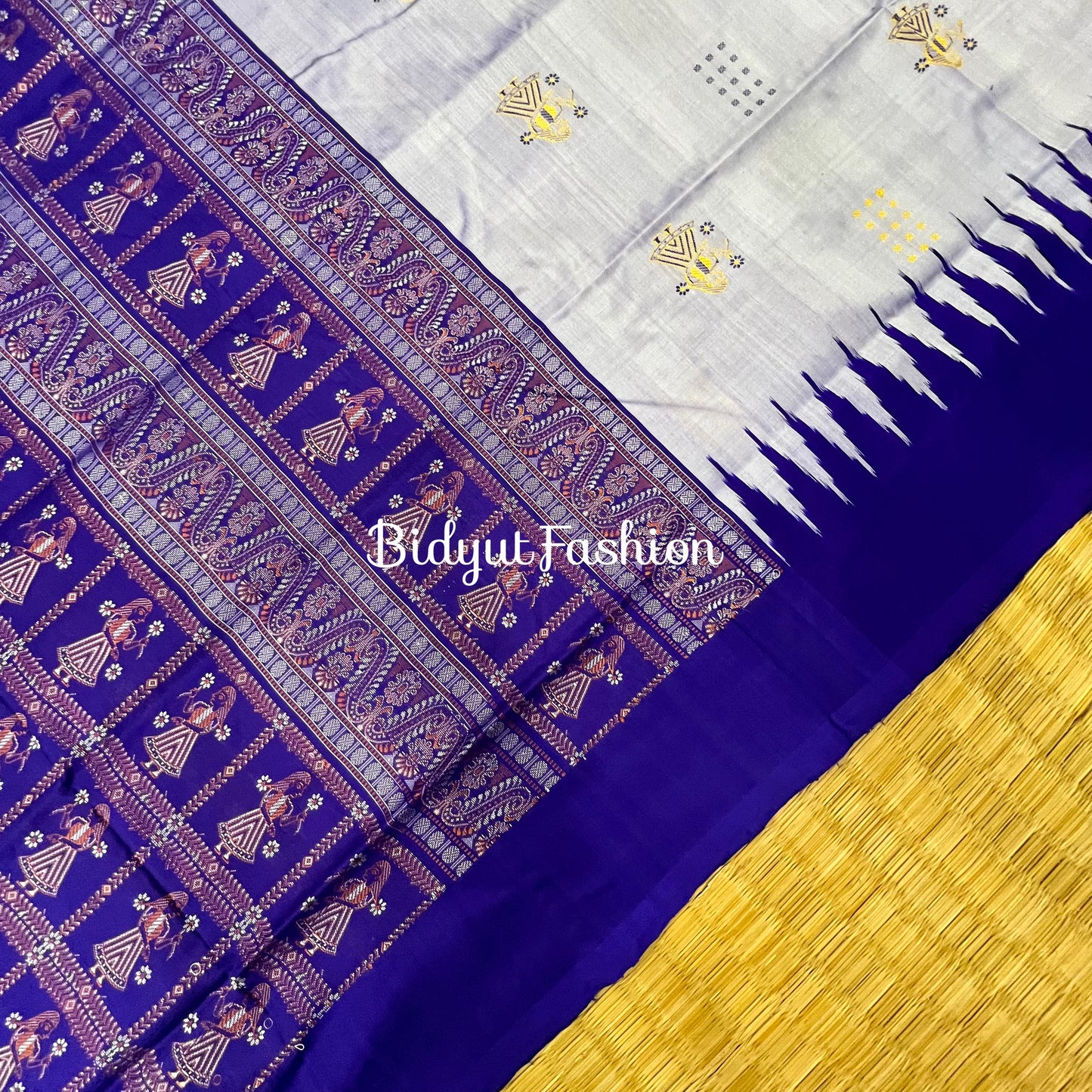 Odisha handloom Bomkai Silk Saree - lavendar color - Bidyut Fashion