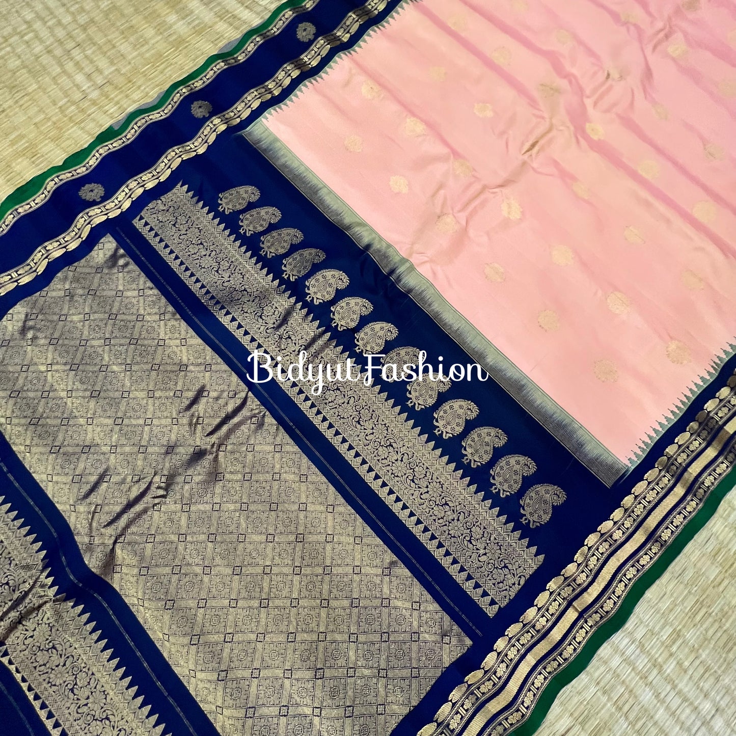 Gadwal handloom Pure Silk Saree - Bidyut Fashion