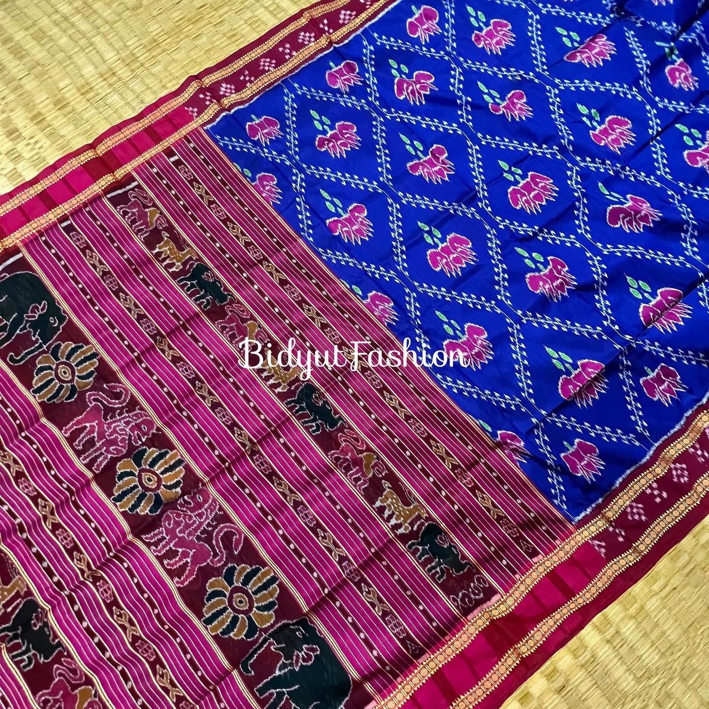 Blue Lotus Motif Handloom Saree 