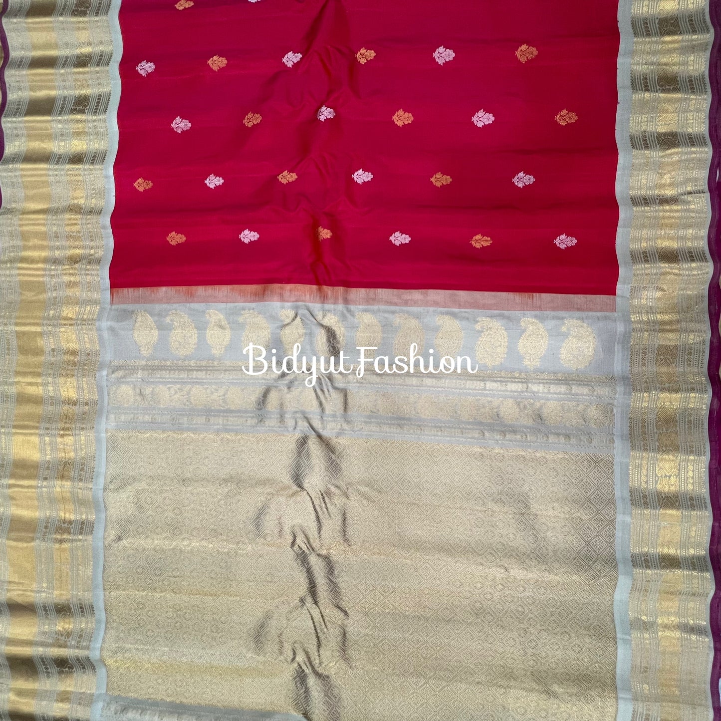 Gadwal handloom Pure Silk Saree - Bidyut Fashion